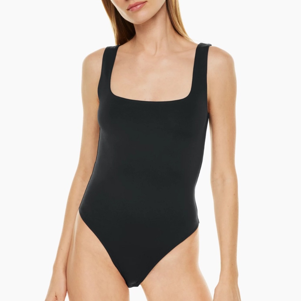 Babaton Squareneck Bodysuit